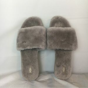 NWOT UGG Gray Slippers